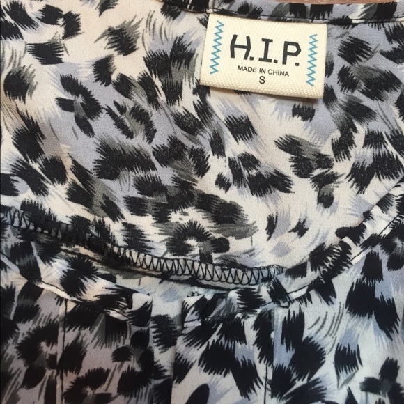 Leopard Print Button Up Long Sleeve Blouse Cuffed Office Small - Picture 10 of 11